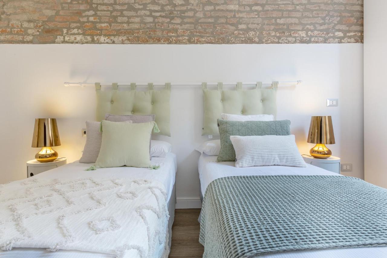 Ferrara Mayr White Apartment ภายนอก รูปภาพ